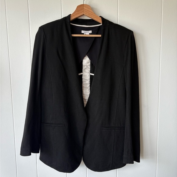 Helmut Lang Black Blazer with Structured Shoulders | Size M - Picture 2 of 7